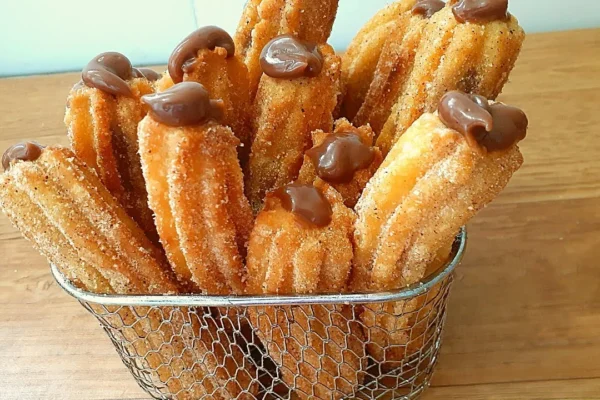 Churros Caseiros com Massa Simples e Casquinha Dourada