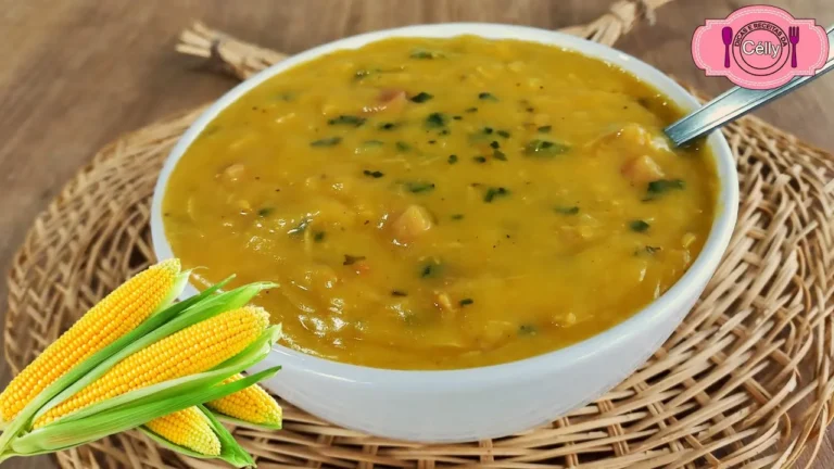 Sopa Cremosa de Milho Verde com Frango e Bacon